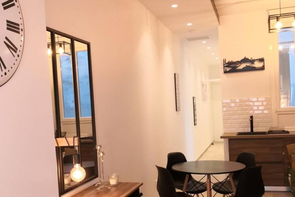 60M² Avec Vue Sur Le Vieux Port... Apartment Marseille Bagian luar foto